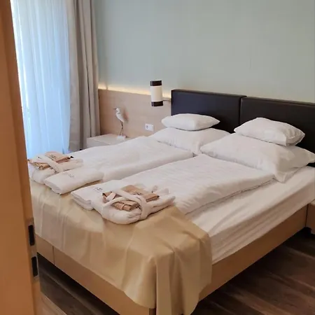 Wellness In Lägenhet Velence